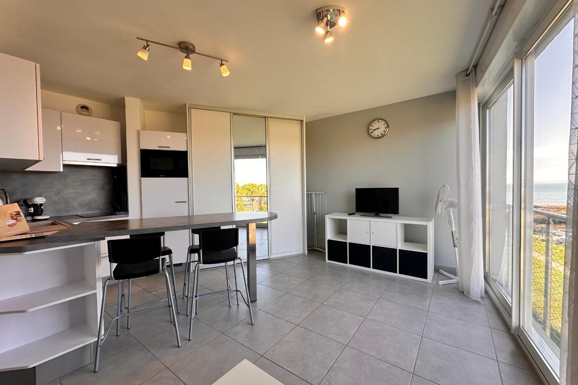 Appartement Les Pieds dans le Sable à Le Grau-du-Roi Extérieur photo