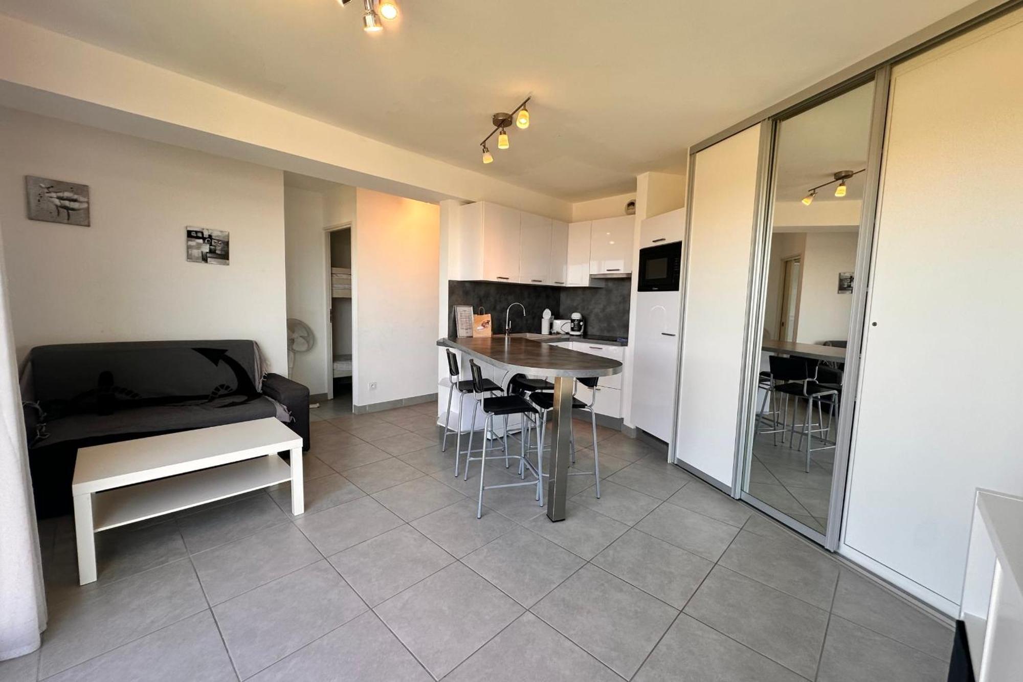 Appartement Les Pieds dans le Sable à Le Grau-du-Roi Extérieur photo