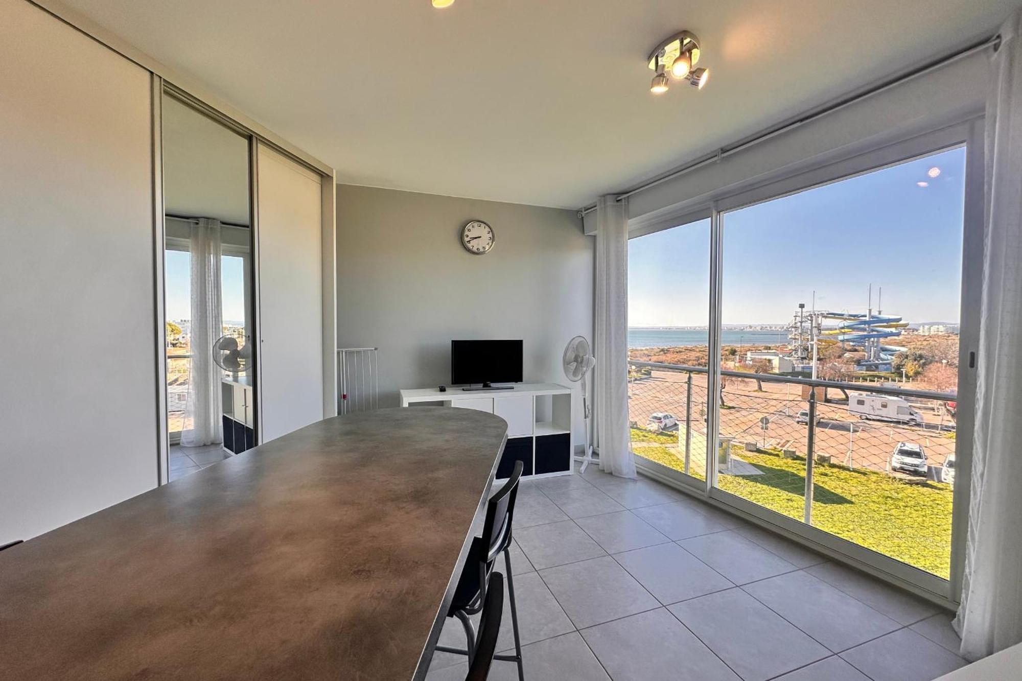 Appartement Les Pieds dans le Sable à Le Grau-du-Roi Extérieur photo